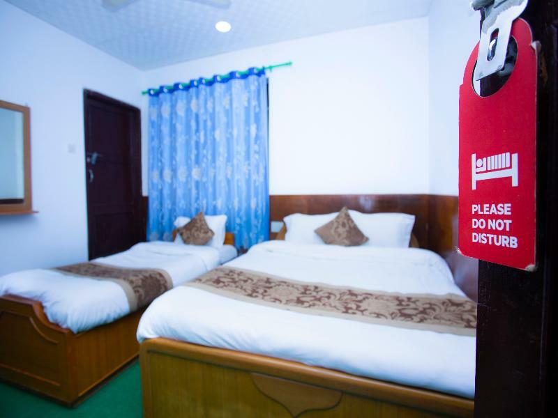 Hotel Lake Diamond 2*
